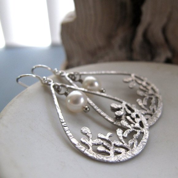 STEFENY STANYER Sterling Silver Pearl Earrings - Picture 2 of 5